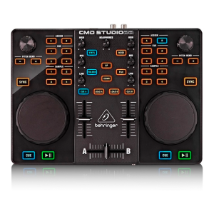 Controladora DJ Beheringer  CMD STUDIO 2A